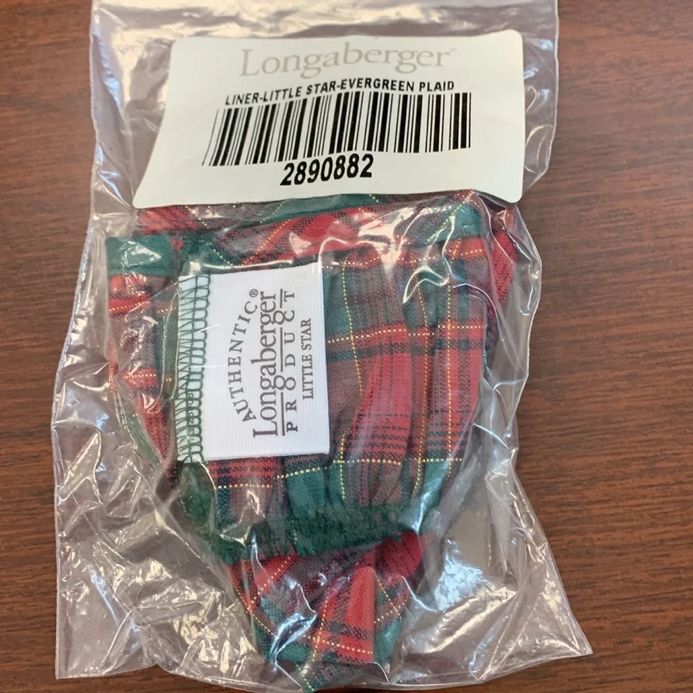 Longaberger Liner for The Little Star Basket. I'm Evergreen Plaid.